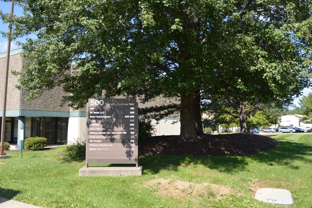 Thomson Business Park Outside Building Signage